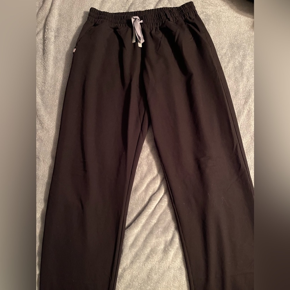 Scrub bottoms